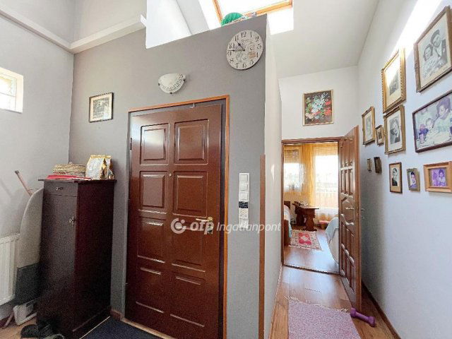 Eladó családi ház, Budapesten, XV. kerületben 120 M Ft, 3 szobás