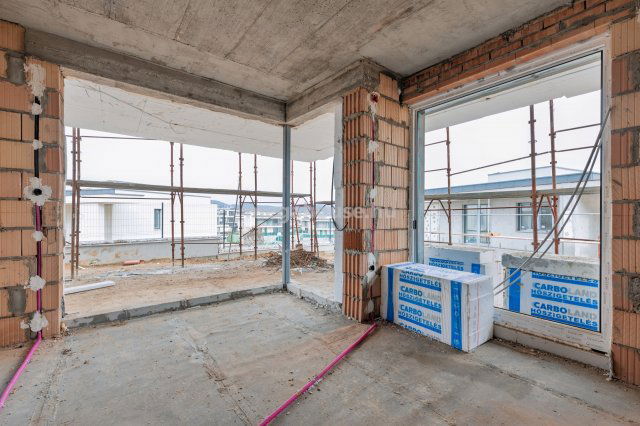 Eladó téglalakás, Törökbálinton 161.99 M Ft, 4 szobás