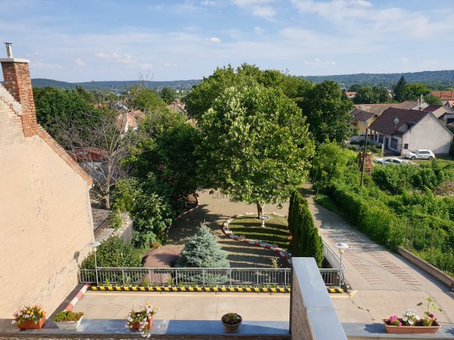 Eladó téglalakás, Budaörsön 139.7 M Ft, 3 szobás