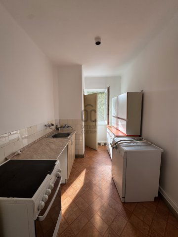 Kiadó téglalakás, albérlet, Komáromban 160 E Ft / hó, 2 szobás