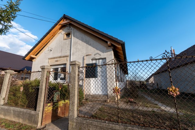 Eladó családi ház, Csókakőn 49.9 M Ft, 3 szobás