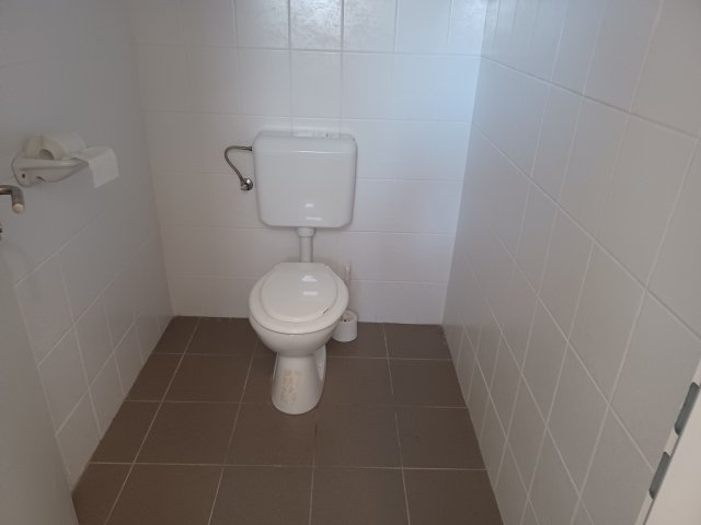 Kiadó ipari ingatlan, Győrött, Puskás Tivadar utcában, 5 szobás