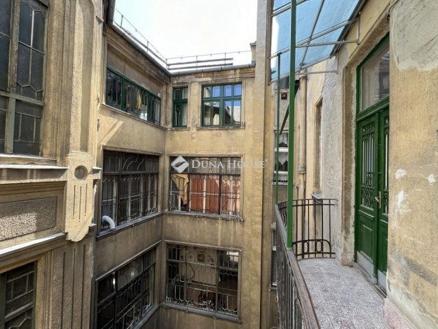 Eladó téglalakás, Budapesten, V. kerületben 149 M Ft, 3 szobás