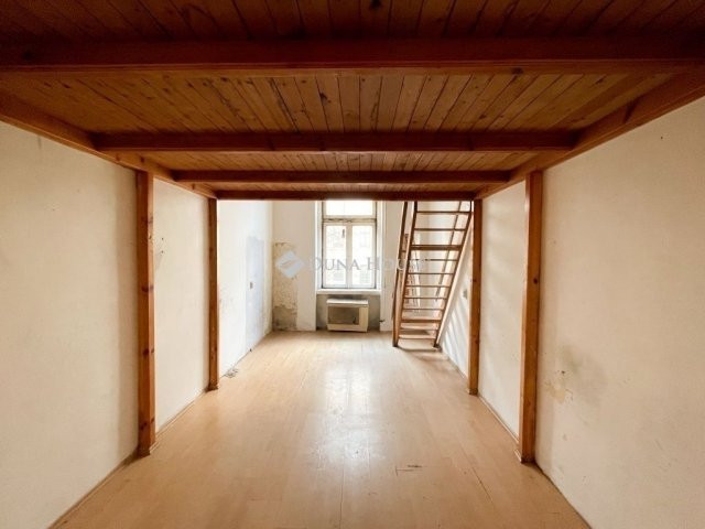 Eladó téglalakás, Budapesten, VIII. kerületben 49.5 M Ft