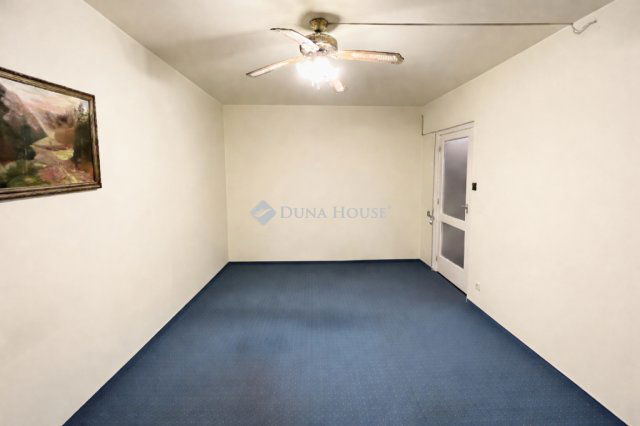 Eladó panellakás, Budapesten, IV. kerületben, Kordován téren