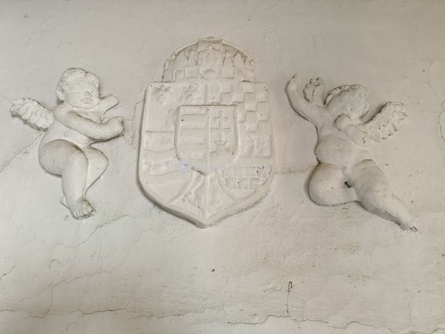 Eladó családi ház, Regölyön 8 M Ft, 4 szobás