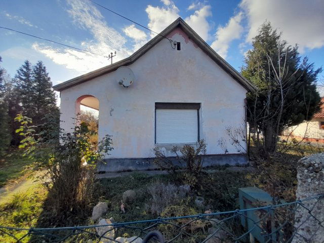 Eladó családi ház, Sárkeszin 24.9 M Ft, 2 szobás
