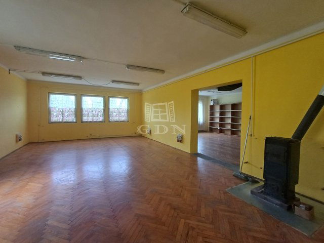 Eladó családi ház, Sükösdön 31.5 M Ft, 3 szobás