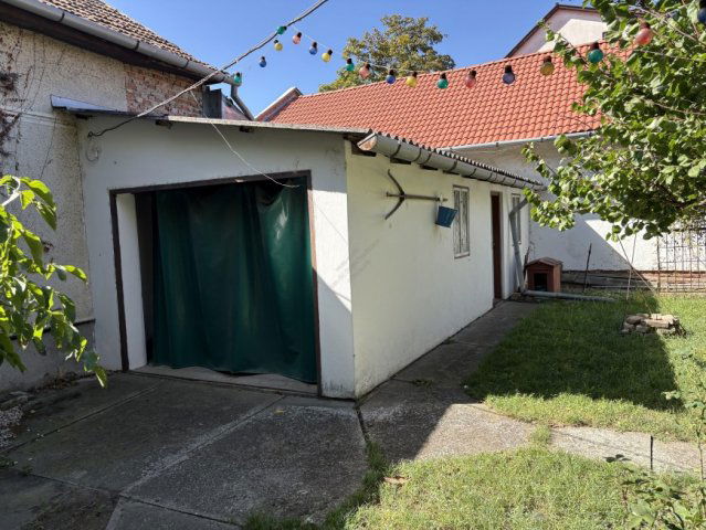 Eladó családi ház, Hódmezővásárhelyen 57 M Ft, 2+1 szobás