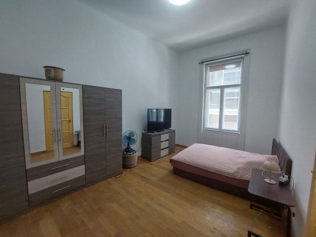 Eladó téglalakás, Budapesten, VII. kerületben 104.9 M Ft