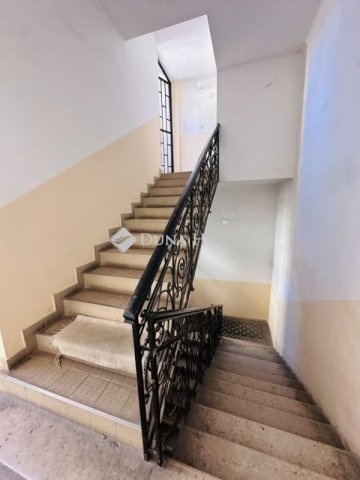 Eladó téglalakás, Budapesten, VIII. kerületben 78.5 M Ft