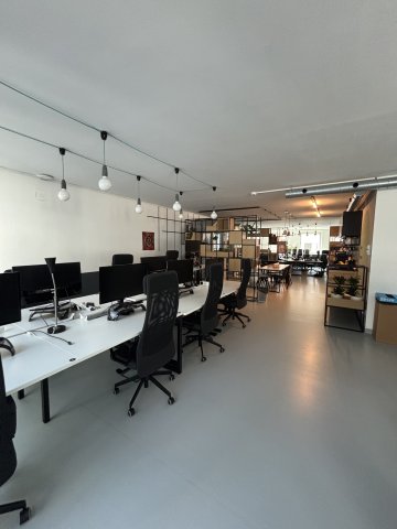 Kiadó iroda, Budapesten, VII. kerületben, Károly körúton