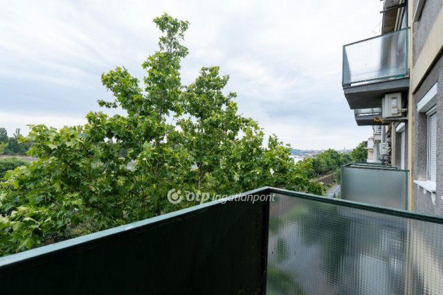 Eladó téglalakás, Budapesten, II. kerületben 79.9 M Ft, 1 szobás