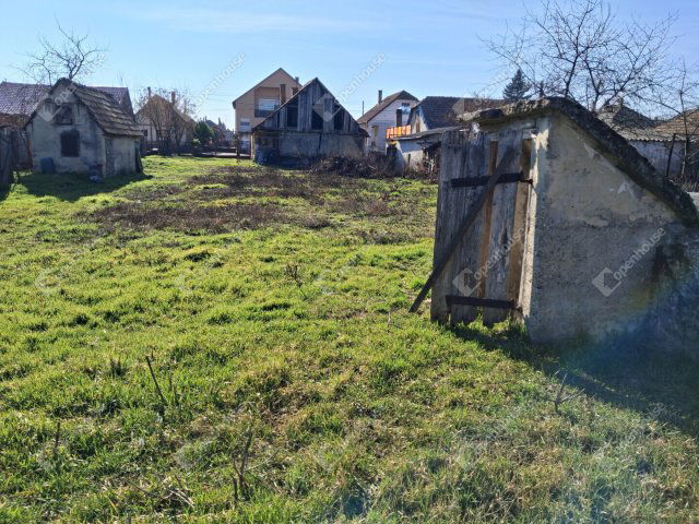 Eladó családi ház, Ácson 19.8 M Ft, 3 szobás