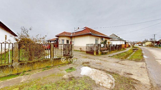 Eladó családi ház, Túristvándiban 23.7 M Ft, 3 szobás