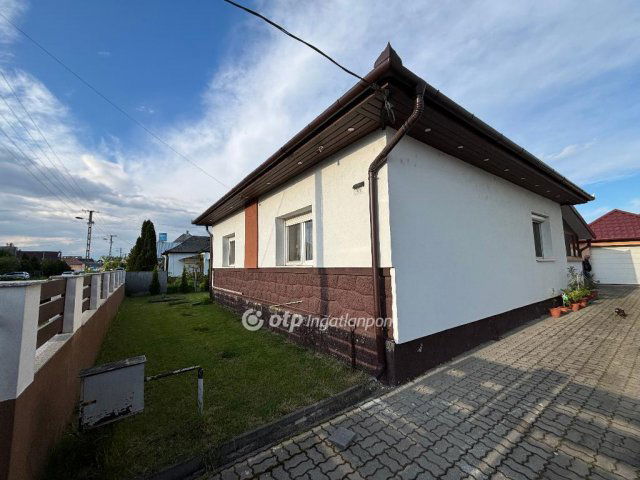 Eladó családi ház, Kisvárdán 49.9 M Ft, 2 szobás