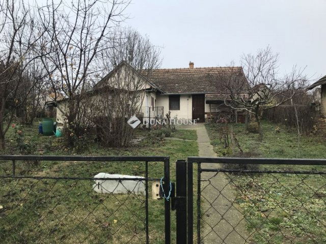 Eladó családi ház, Mezőszilason 16.9 M Ft, 3 szobás