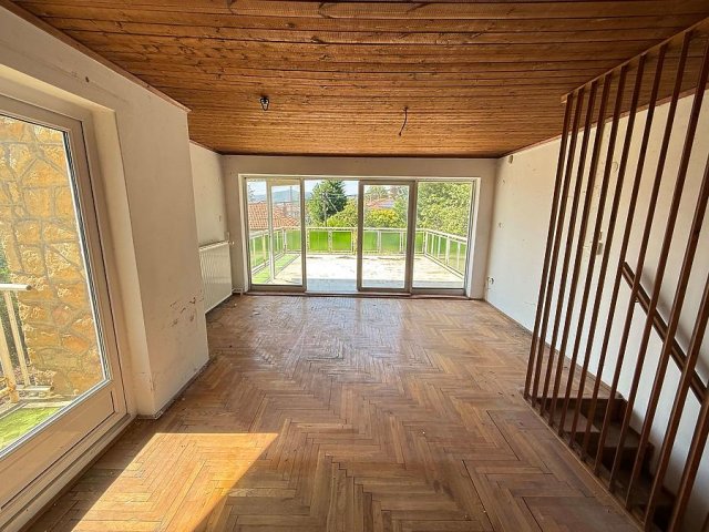Eladó családi ház, Szentendrén 89.9 M Ft, 3 szobás