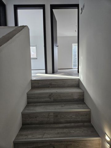 Eladó családi ház, Szentendrén 135 M Ft, 4 szobás
