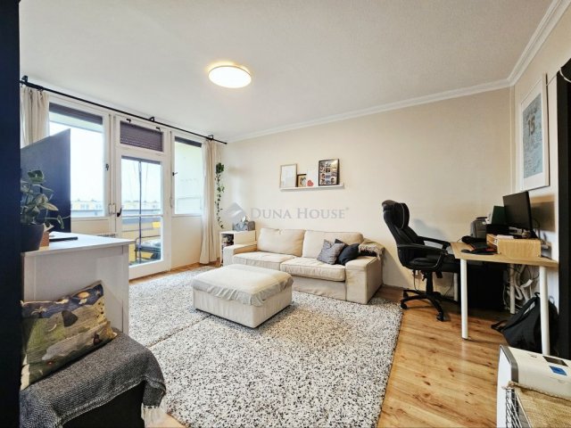 Eladó panellakás, Dunakeszin, Barátság útján 74 M Ft, 3 szobás