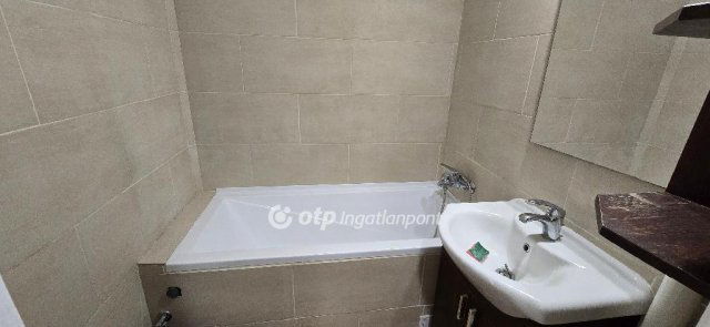 Kiadó panellakás, albérlet, Debrecenben 250 E Ft / hó