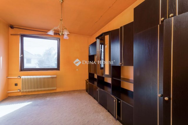 Eladó családi ház, Mosonmagyaróváron 62.9 M Ft, 4 szobás