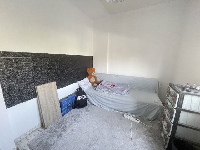 Eladó panellakás, Pakson 28 M Ft, 2 szobás / költözzbe.hu