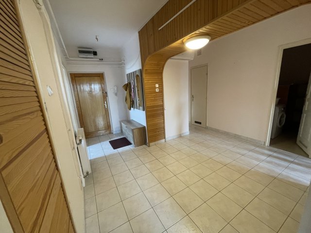 Eladó téglalakás, Nyíregyházán 56.9 M Ft, 3 szobás