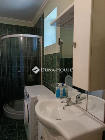 Eladó családi ház, Szabadbattyánban 49.9 M Ft, 3 szobás