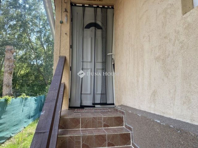 Eladó családi ház, Ráckevén 34 M Ft, 3 szobás