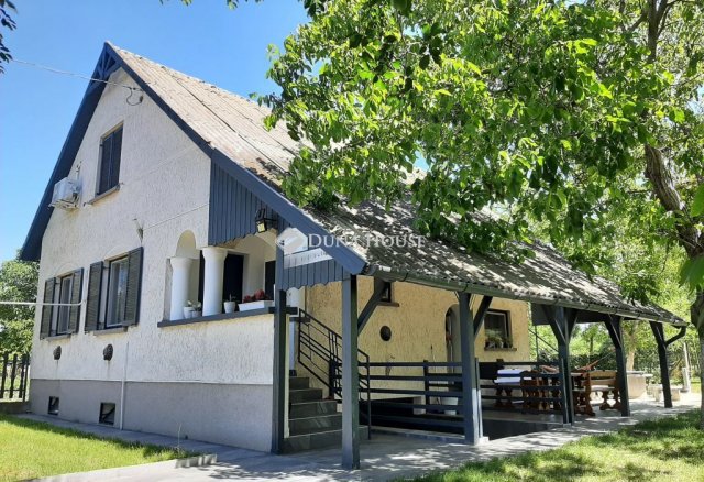 Eladó családi ház, Cserkeszőlőn 65 M Ft, 3 szobás