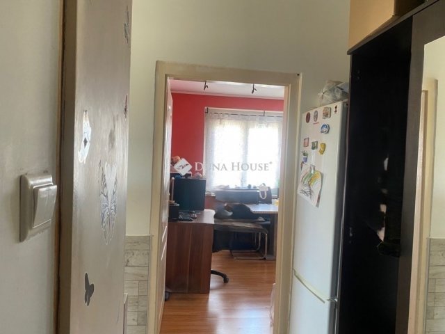 Eladó téglalakás, Százhalombattán 59.4 M Ft, 2 szobás