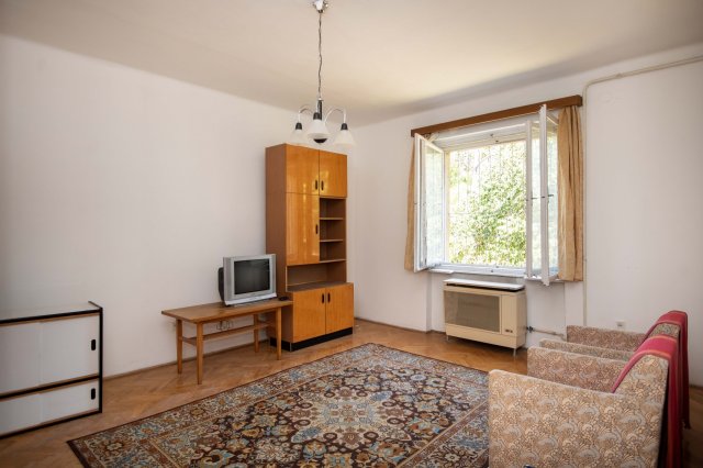 Eladó téglalakás, Budapesten, XIV. kerületben, Róna utcában