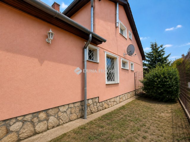 Eladó családi ház, Maglódon 112.9 M Ft, 5 szobás