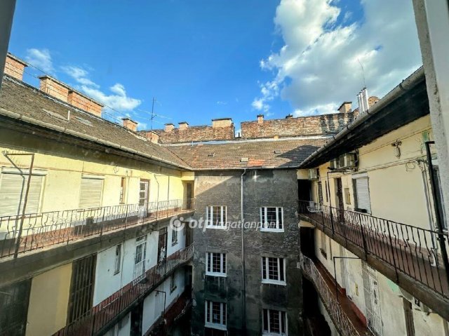 Eladó téglalakás, Budapesten, VIII. kerületben 39.9 M Ft