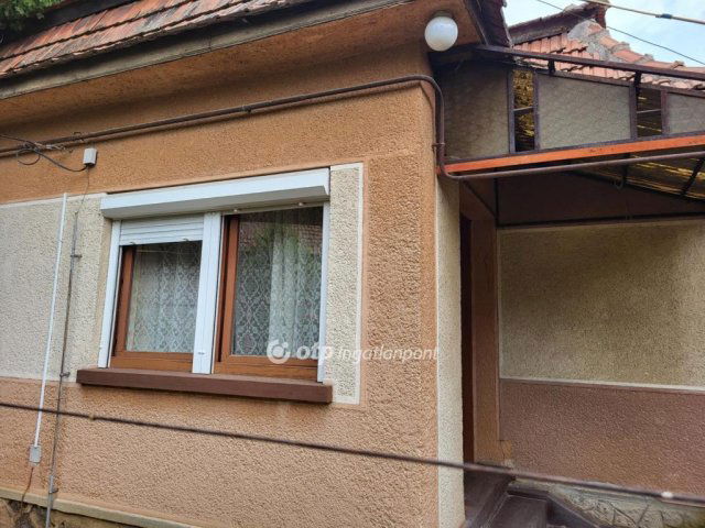 Eladó családi ház, Pusztamonostoron 18.4 M Ft, 2+1 szobás