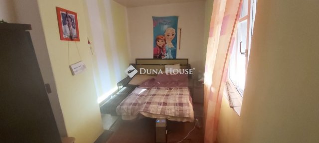 Eladó családi ház, Ászáron 28 M Ft, 3 szobás