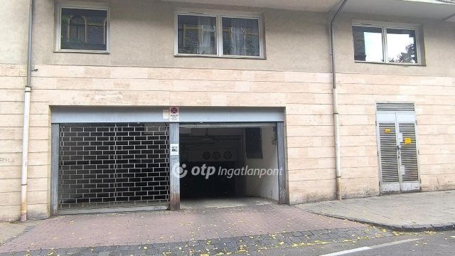 Eladó garázs, Budapesten, VIII. kerületben 9.5 M Ft