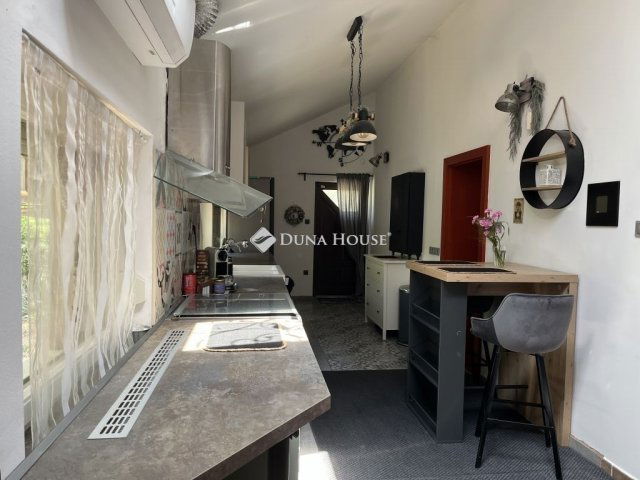 Eladó családi ház, Budapesten, XXI. kerületben 193 M Ft