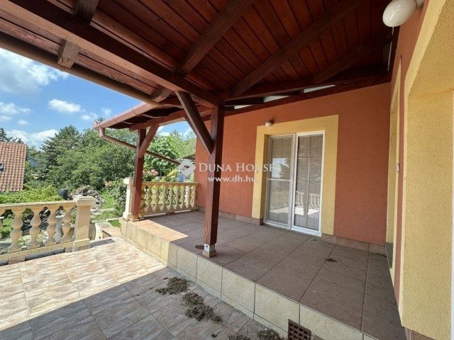 Eladó családi ház, Budaörsön 295 M Ft, 5 szobás