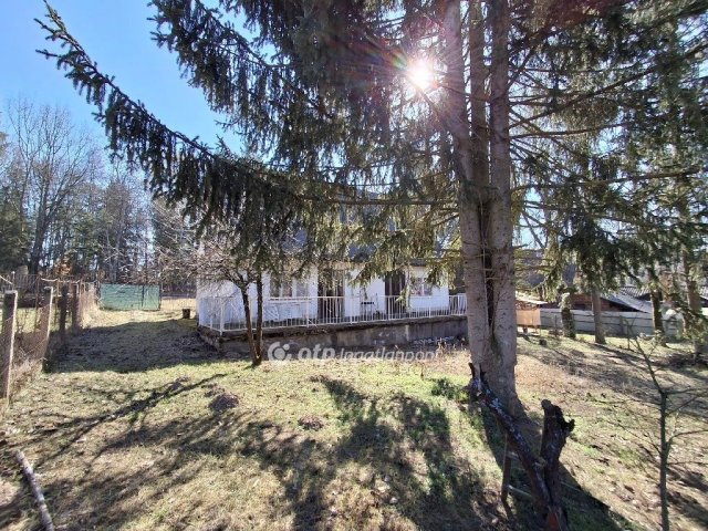 Eladó nyaraló, Balassagyarmaton 32 M Ft, 2+2 szobás