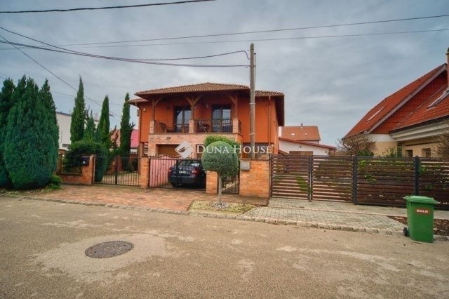 Eladó ikerház, Budapesten, XX. kerületben 124.9 M Ft, 5 szobás