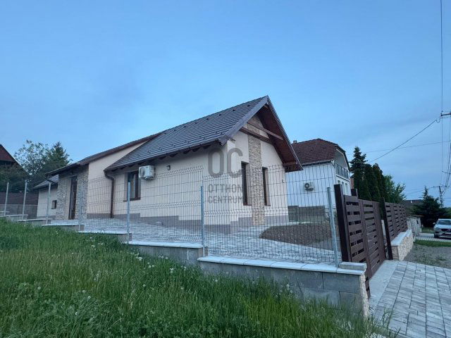 Eladó családi ház, Bogácson 123.9 M Ft, 3 szobás