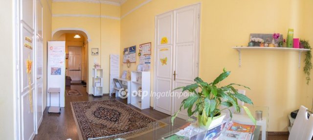 Eladó téglalakás, Debrecenben 99.9 M Ft, 3+1 szobás