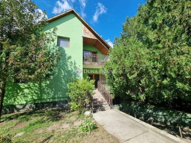 Eladó családi ház, Szigetszentmiklóson 98.9 M Ft, 5 szobás
