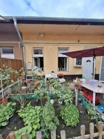 Eladó téglalakás, Budapesten, IV. kerületben 37.5 M Ft, 1 szobás