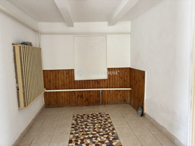 Eladó családi ház, Jászberényben 22.5 M Ft, 3 szobás