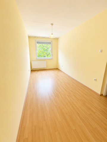 Eladó panellakás, Debrecenben 56 M Ft, 2 szobás