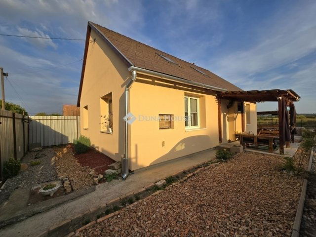 Eladó családi ház, Gerdén 37.9 M Ft, 3 szobás