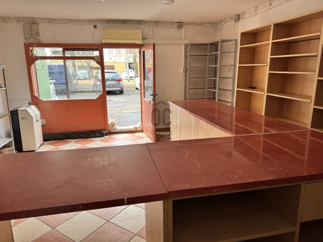 Eladó ipari ingatlan, Szolnokon 19.8 M Ft / költözzbe.hu